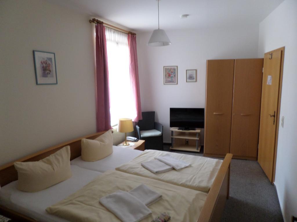 Hotel Zur Sonne Cottbus Esterno foto